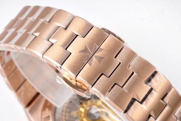 Vacheron Constantin Overseas 5500V
