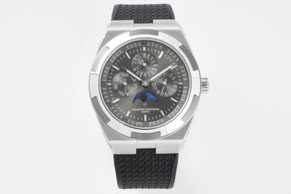 Patek Philippe Overseas 4300V