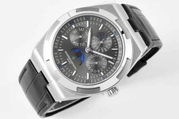 Patek Philippe Overseas 4300V