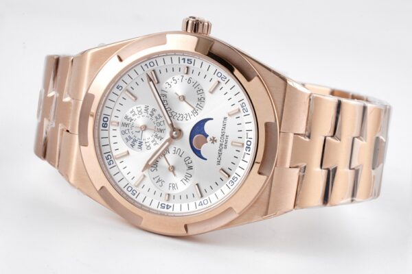Patek Philippe Overseas 4300V