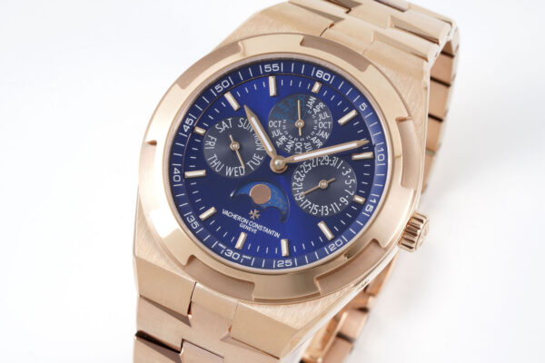 Patek Philippe Overseas 4300V