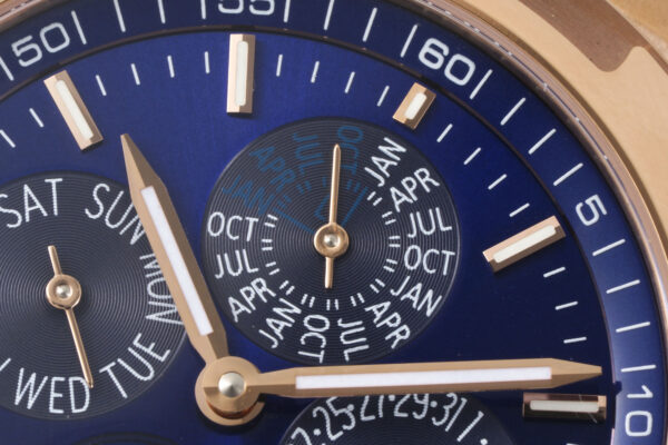 Patek Philippe Overseas 4300V