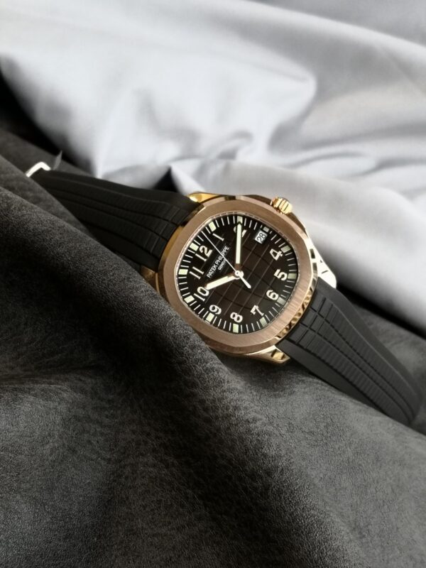 Patek Philippe Aquanaut 5167R-001 Smoked