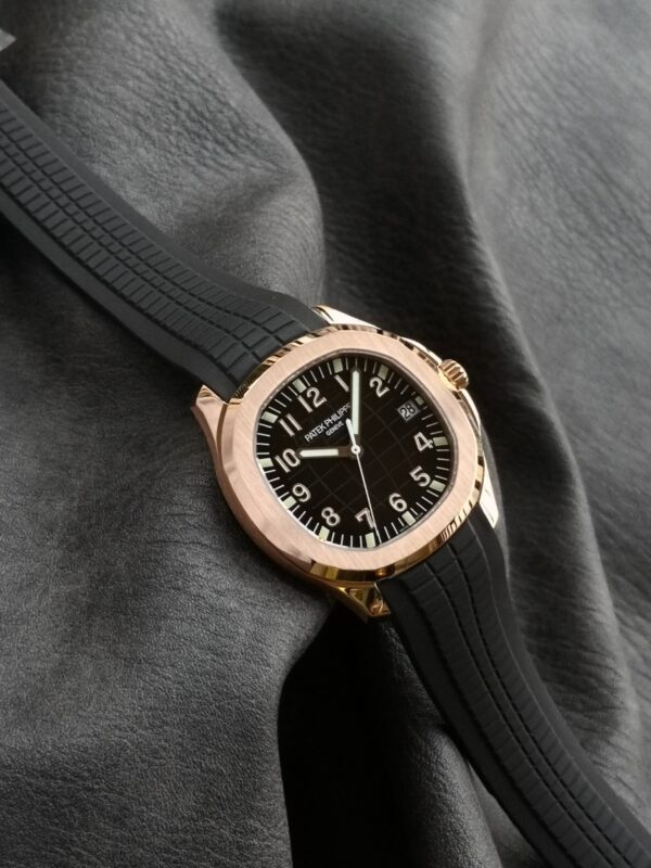 Patek Philippe Aquanaut 5167R-001 Smoked
