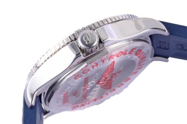 Breitling Superocean (SUPEROCEAN) Blue