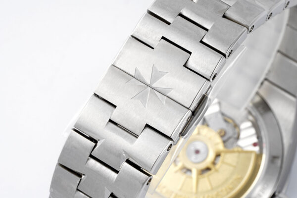Vacheron Constantin Overseas 4500 White