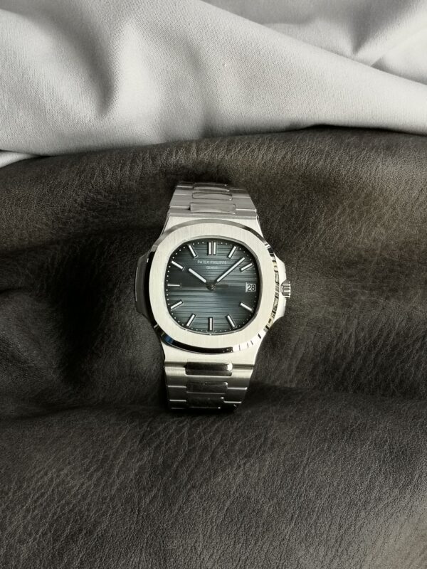 a1668337810499_4450.jpg Patek Philippe Nautilus 5711/1A Blue