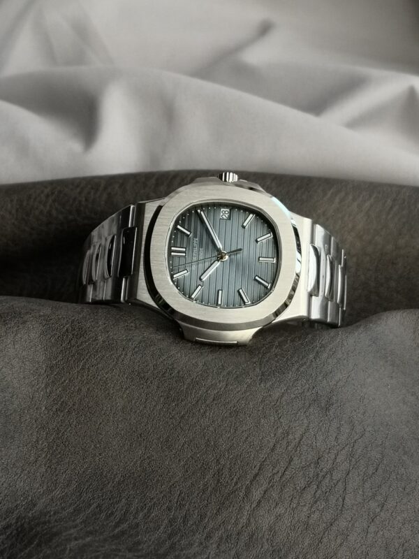 a1668337811227_0861.jpg Patek Philippe Nautilus 5711/1A Blue