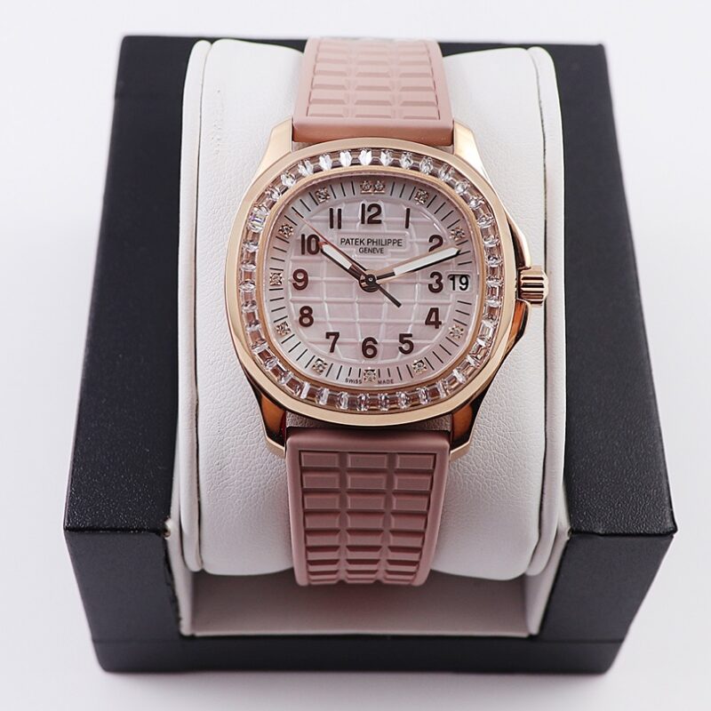a1676722461625_4070-1.jpg Patek Philippe Aquanaut (AQUANAUT) Purple