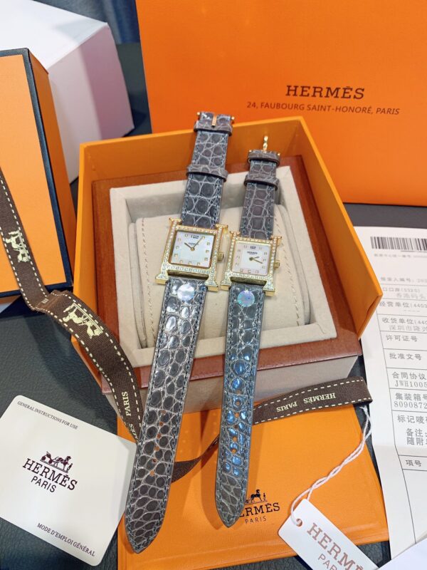 a1677588108390_2535-1.jpg Hermes Watch Reference Pending Pink