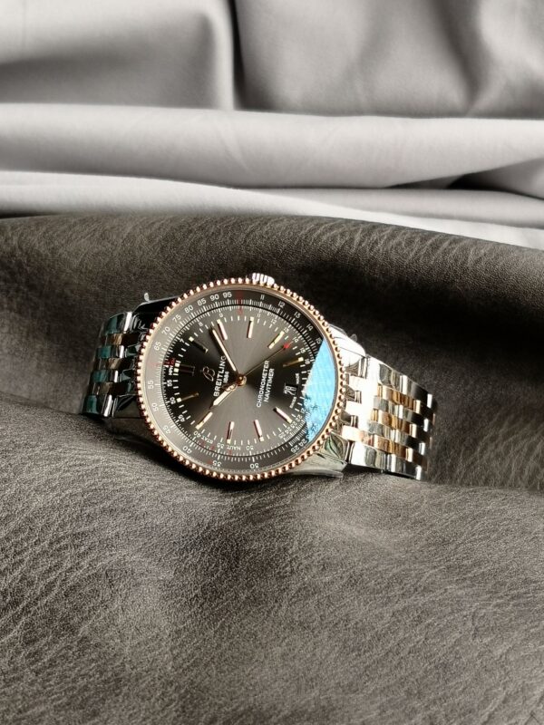Breitling Navitimer (NAVITIMER) White