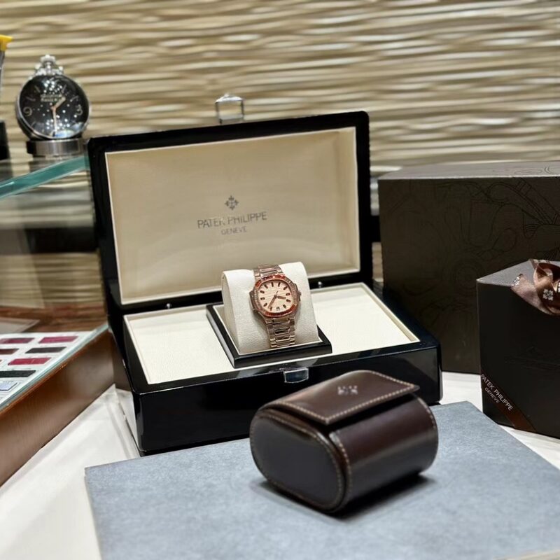 a1681391990248_4184-1.jpg Patek Philippe Nautilus (NAUTILUS) Smoked