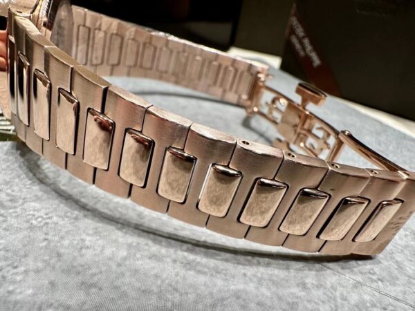 Patek Philippe Nautilus (NAUTILUS) Smoked