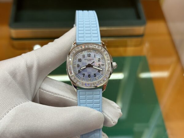 Patek Philippe Aquanaut (AQUANAUT) Blue