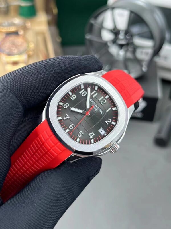 Patek Philippe Aquanaut (AQUANAUT)