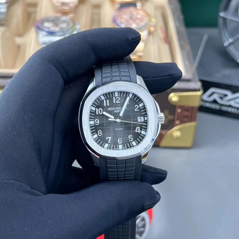 a1688649974864_7422-1.jpg Patek Philippe Aquanaut (AQUANAUT) Tiffany Blue