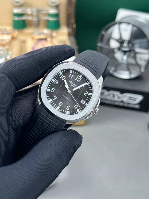 Patek Philippe Aquanaut (AQUANAUT) Tiffany Blue