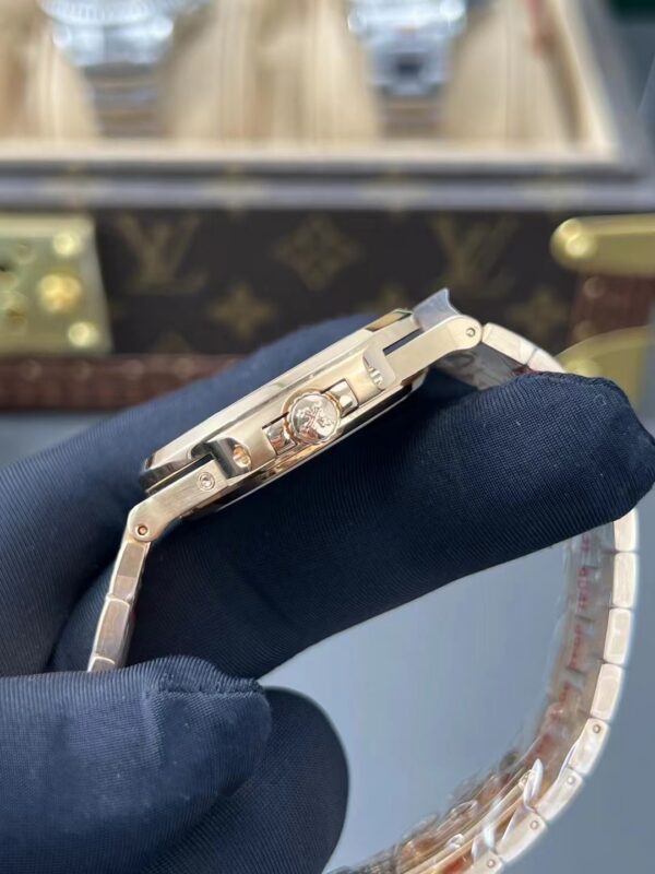 Patek Philippe Nautilus 5712