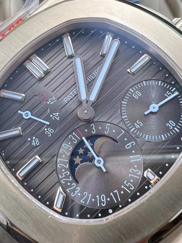 Patek Philippe Nautilus 5712