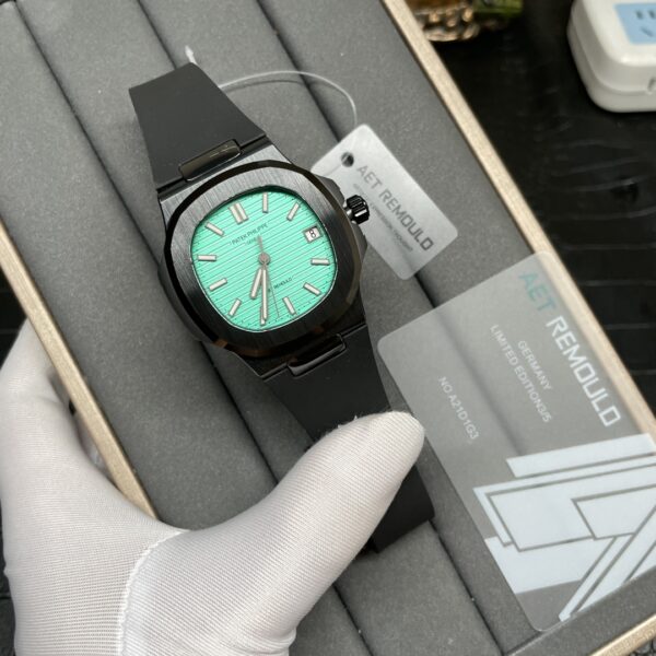 Patek Philippe Nautilus 5711 Tiffany Blue