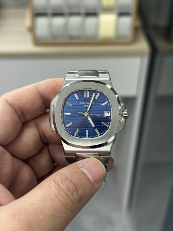 Patek Philippe Nautilus (NAUTILUS)