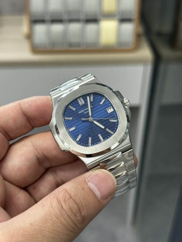 Patek Philippe Nautilus (NAUTILUS)