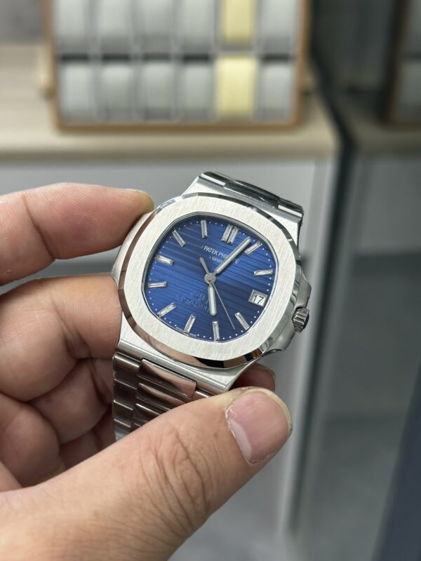 Patek Philippe Nautilus (NAUTILUS)