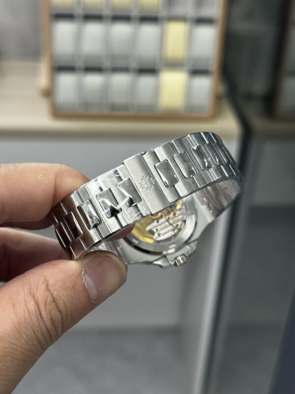 Patek Philippe Nautilus (NAUTILUS) Blue