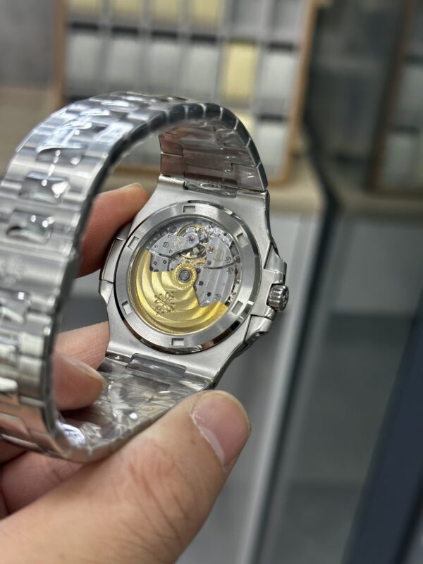 Patek Philippe Nautilus (NAUTILUS) White
