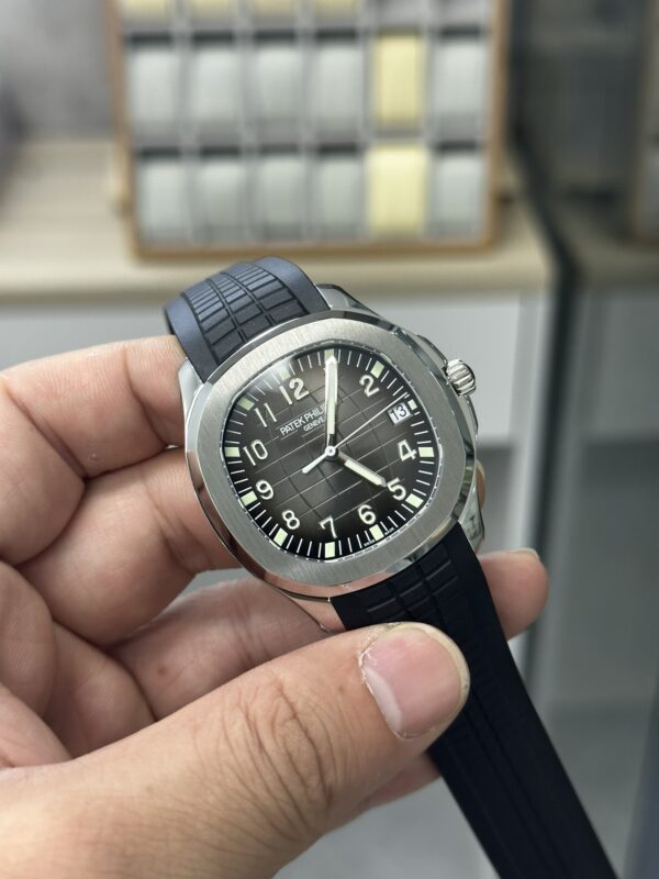 Patek Philippe Aquanaut Black