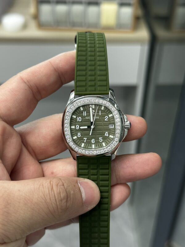 Patek Philippe Aquanaut (AQUANAUT)