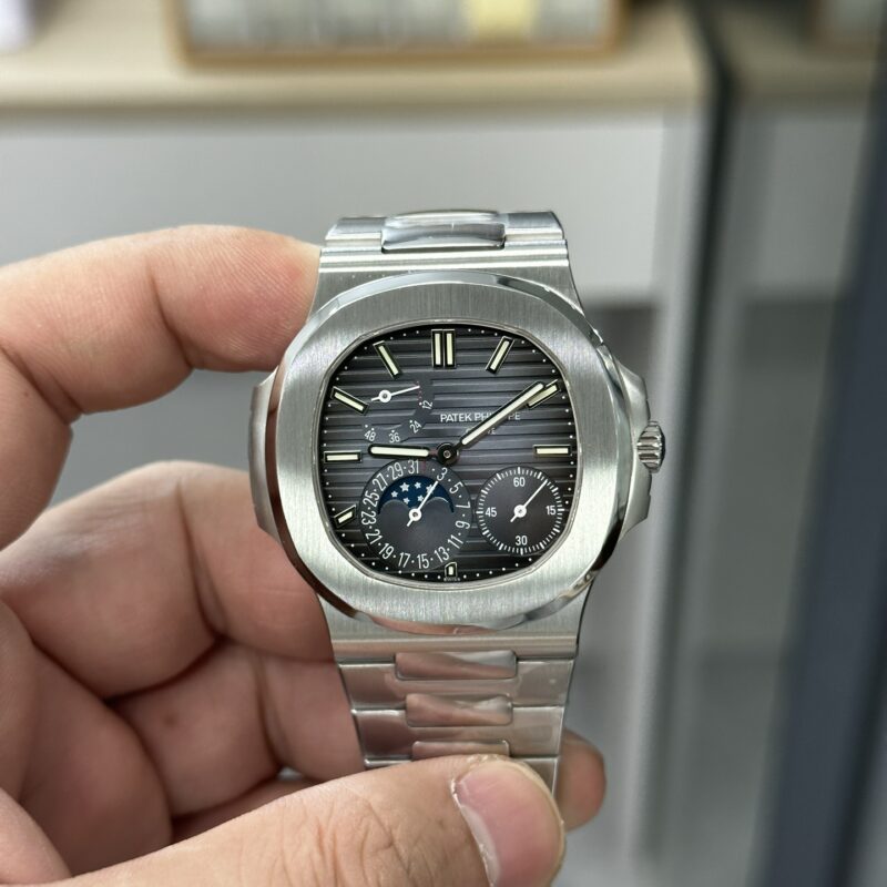 Patek Philippe Nautilus 5712