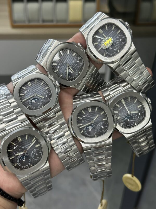 Patek Philippe Nautilus 5712