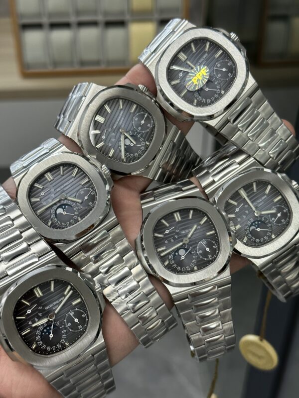Patek Philippe Nautilus 5712
