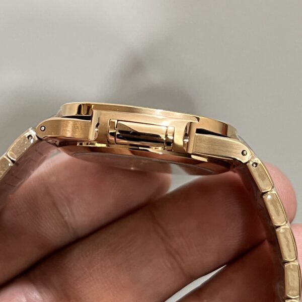 Patek Philippe Nautilus (NAUTILUS)