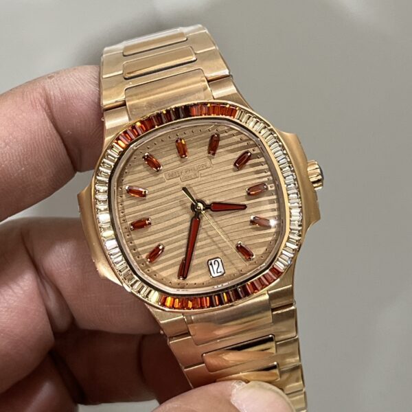 Patek Philippe Nautilus (NAUTILUS)