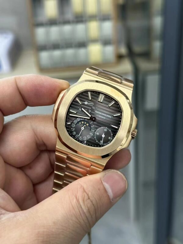 Patek Philippe Nautilus 5712 Rose Gold