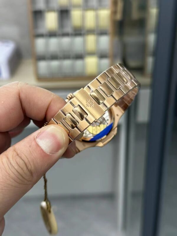 Patek Philippe Nautilus 5712 Rose Gold
