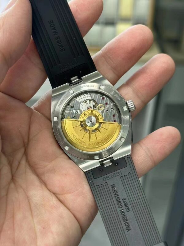 Patek Philippe Overseas 4500V Black