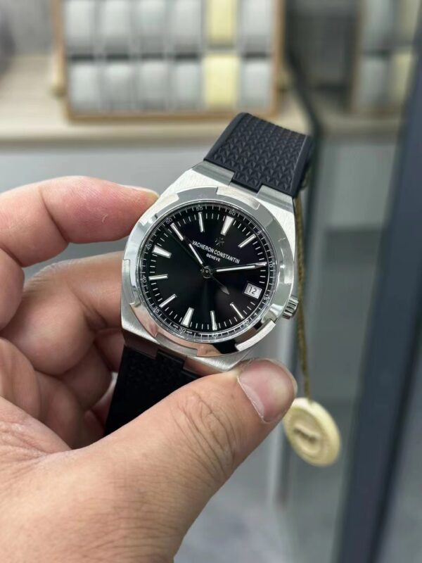 Patek Philippe Overseas 4500V Black
