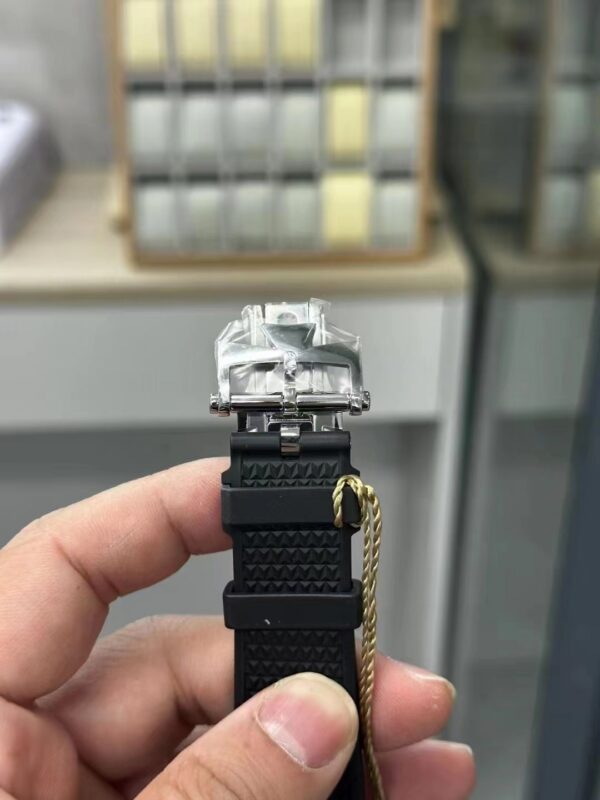 Patek Philippe Overseas 4500V Black