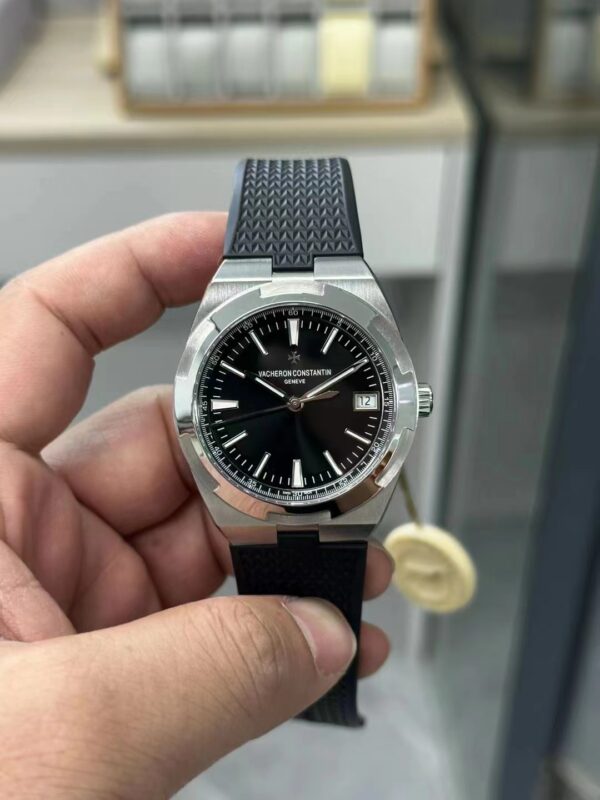 Patek Philippe Overseas 4500V Black