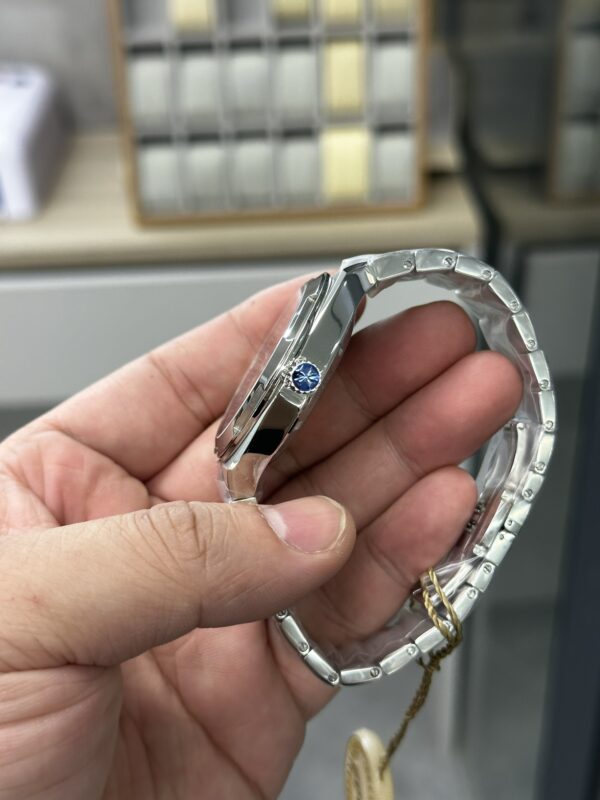 Patek Philippe Overseas 4500V
