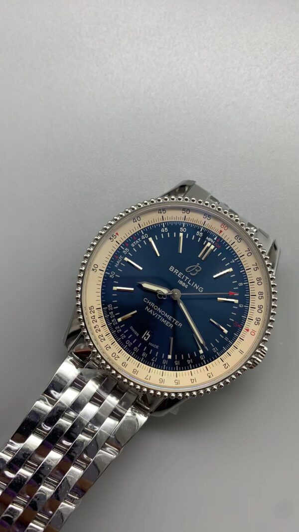 Breitling Navitimer (NAVITIMER)