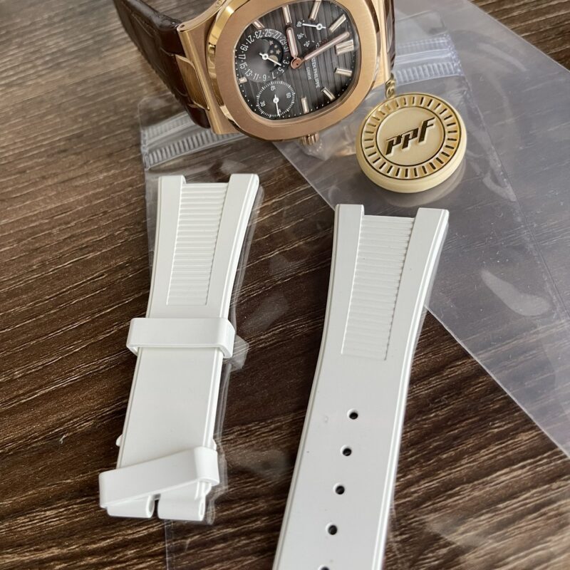 Patek Philippe Nautilus 5712 White