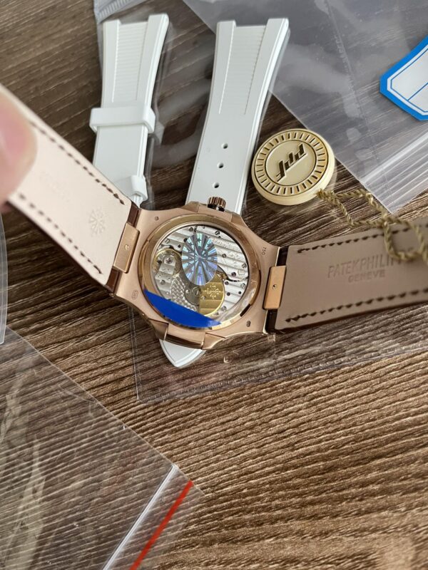 Patek Philippe Nautilus 5712 White