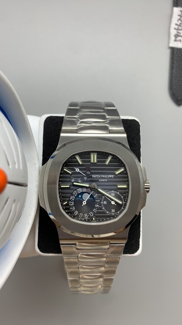 a1712582093561_5545-4.jpg Patek Philippe Nautilus 5712