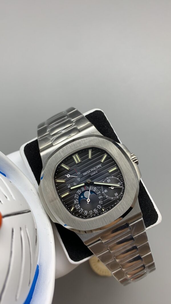 a1712582093566_6541-4.jpg Patek Philippe Nautilus 5712