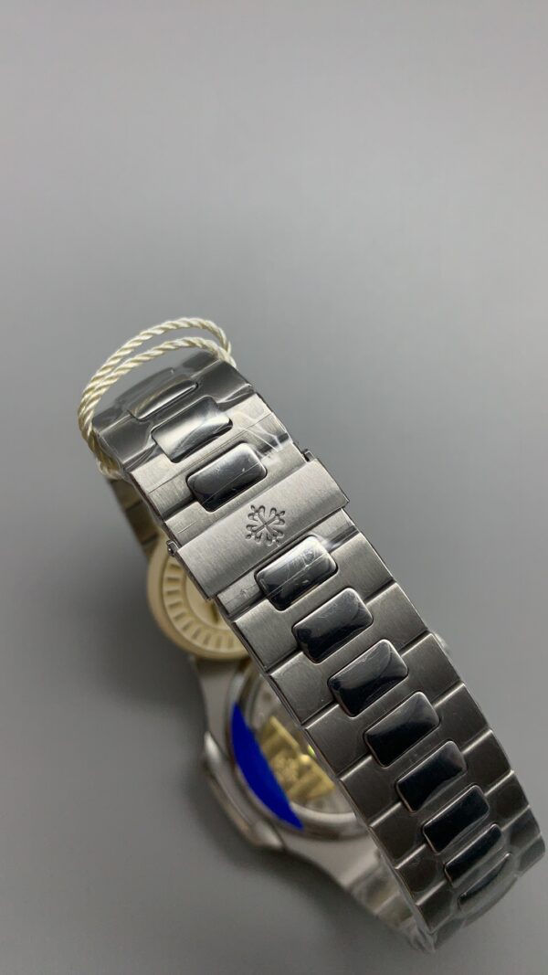 a1712582094231_2802-4.jpg Patek Philippe Nautilus 5712
