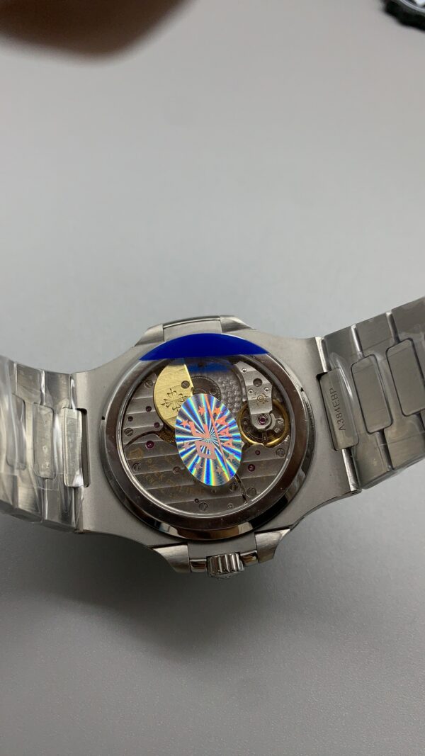 a1712582094231_3150-4.jpg Patek Philippe Nautilus 5712